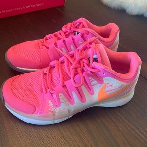Nike Zooms- Women’s